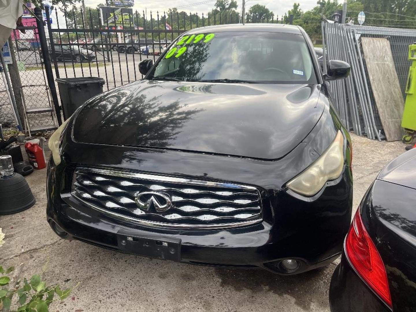 2009 BLACK INFINITI FX FX35 2WD (JNRAS18UX9M) with an 3.5L V6 DOHC 24V engine, AUTOMATIC transmission, located at 2303 West Mt. Houston, Houston, 77038, (281) 507-3956, 29.771597, -95.339569 - Photo#0