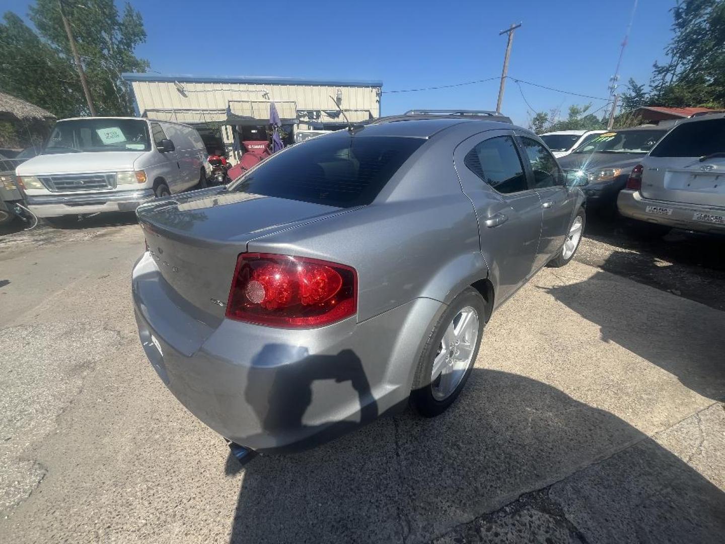 2013 GRAY DODGE AVENGER SXT (1C3CDZCB1DN) with an 2.4L L4 DOHC 16V engine, AUTOMATIC transmission, located at 2303 West Mt. Houston, Houston, 77038, (281) 507-3956, 29.771597, -95.339569 - Photo#1