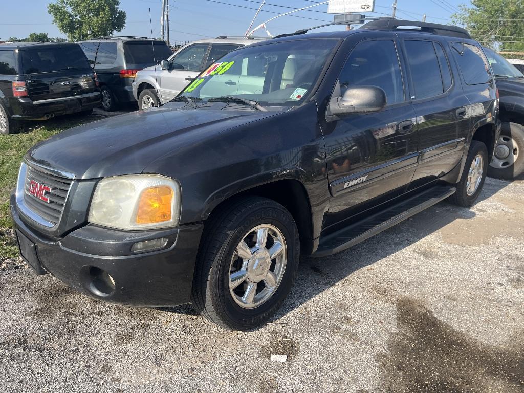 photo of 2003 GMC ENVOY XL SLE 2WD