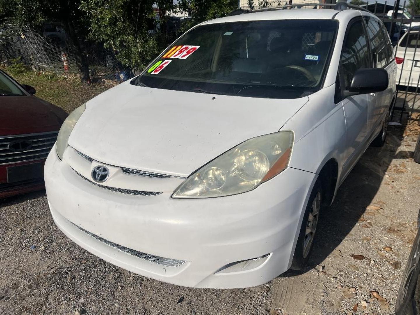 2006 WHITE TOYOTA SIENNA LE 7-Passenger (5TDZA23C86S) with an 3.3L V6 DOHC 24V engine, AUTOMATIC transmission, located at 2303 West Mt. Houston, Houston, 77038, (281) 507-3956, 29.771597, -95.339569 - Photo#0
