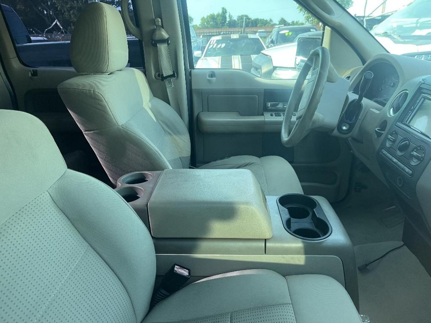 2007 BROWN FORD F-150 Lariat SuperCrew Short Box 2WD (1FTPW12V77F) with an 5.4L V8 SOHC 24V FFV engine, AUTOMATIC transmission, located at 2303 West Mt. Houston, Houston, 77038, (281) 507-3956, 29.771597, -95.339569 - Photo#3