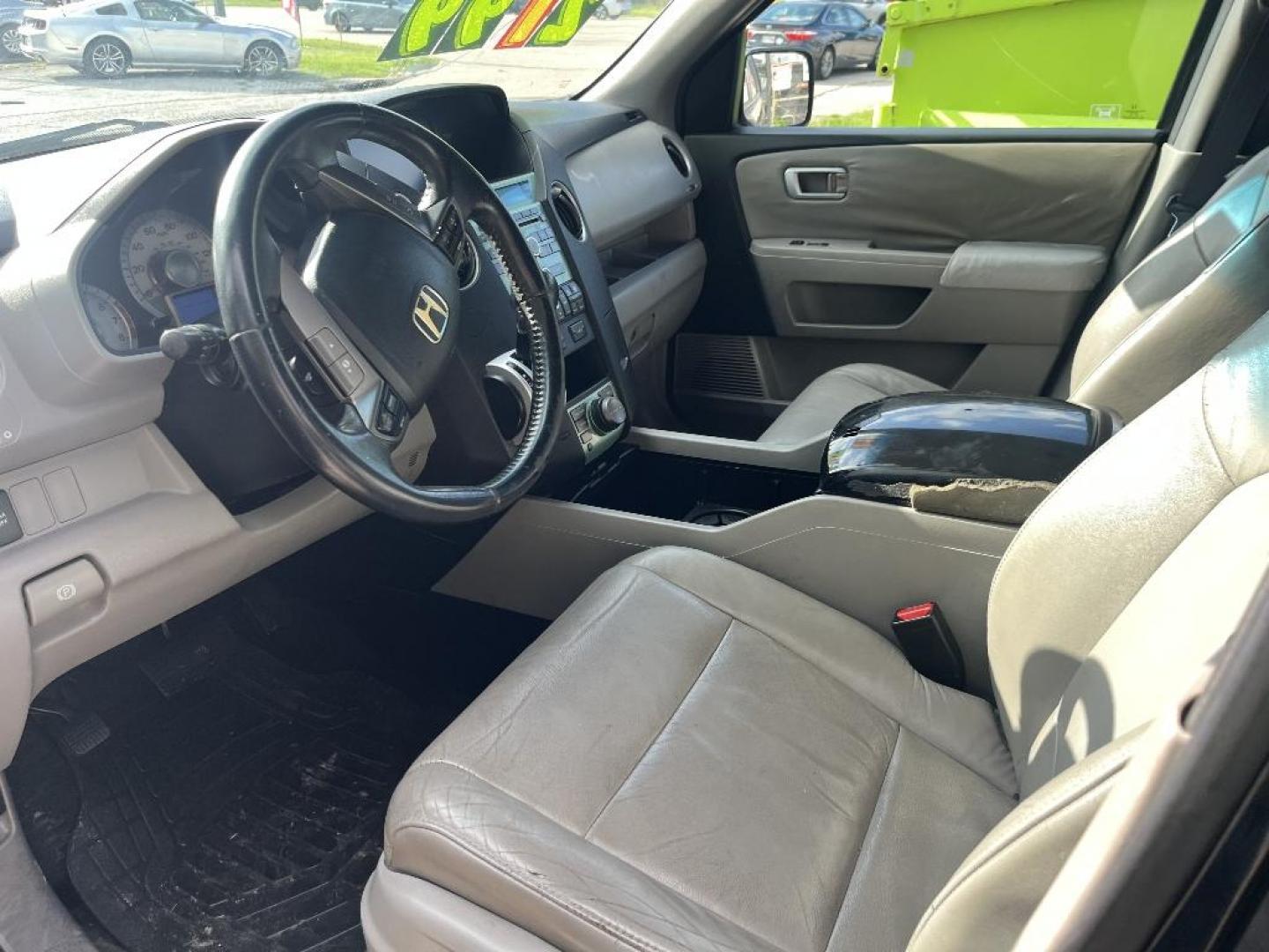 2011 BLUE HONDA PILOT EX-L 2WD 5-Spd AT with Navigation (5FNYF3H76BB) with an 3.5L V6 SOHC 24V engine, AUTOMATIC transmission, located at 2303 West Mt. Houston, Houston, 77038, (281) 507-3956, 29.771597, -95.339569 - Photo#1