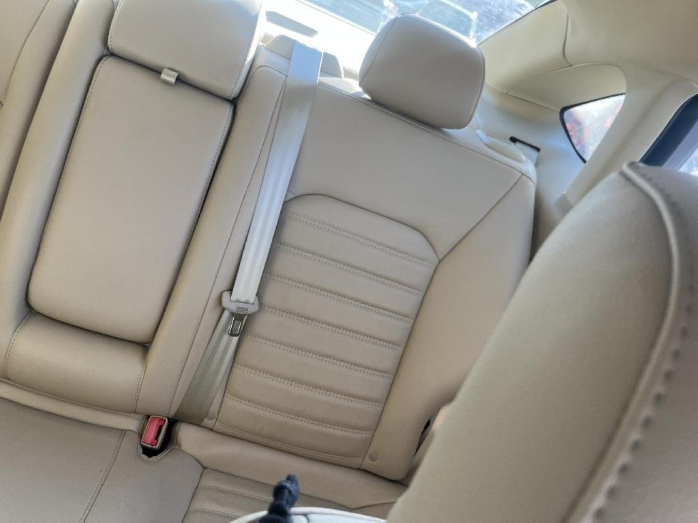 2014 GRAY FORD FUSION HYBRID SE (3FA6P0LU8ER) with an 2.0L L4 DOHC 16V HYBRID engine, AUTOMATIC transmission, located at 2303 West Mt. Houston, Houston, 77038, (281) 507-3956, 29.771597, -95.339569 - Photo#2