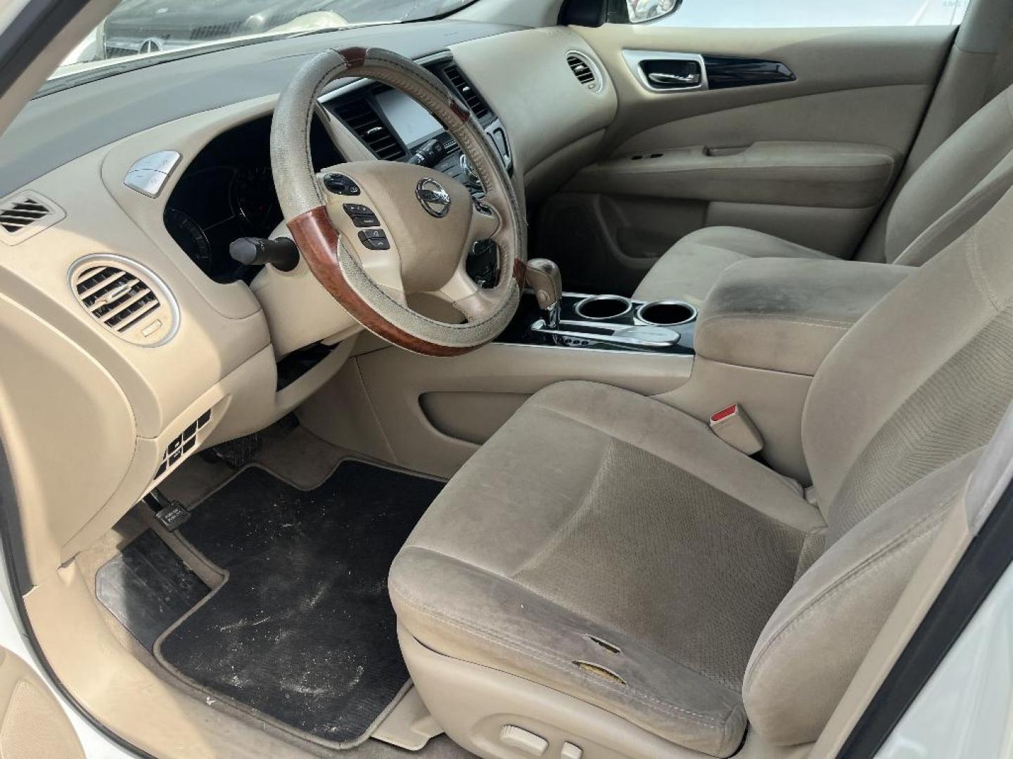 2014 WHITE NISSAN PATHFINDER S 2WD (5N1AR2MN5EC) with an 3.5L V6 DOHC 24V engine, AUTOMATIC transmission, located at 2303 West Mt. Houston, Houston, 77038, (281) 507-3956, 29.771597, -95.339569 - Photo#2