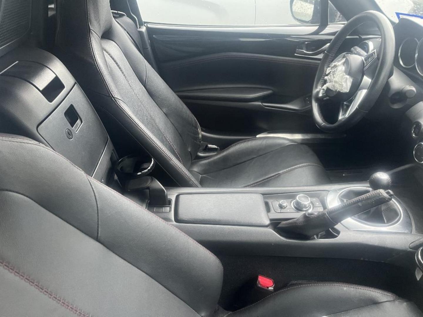 2016 BLACK MAZDA MX-5 MIATA Grand Touring 6AT (JM1NDAD76G0) with an 2.0L L4 DOHC 16V engine, AUTOMATIC transmission, located at 2303 West Mt. Houston, Houston, 77038, (281) 507-3956, 29.771597, -95.339569 - Photo#4