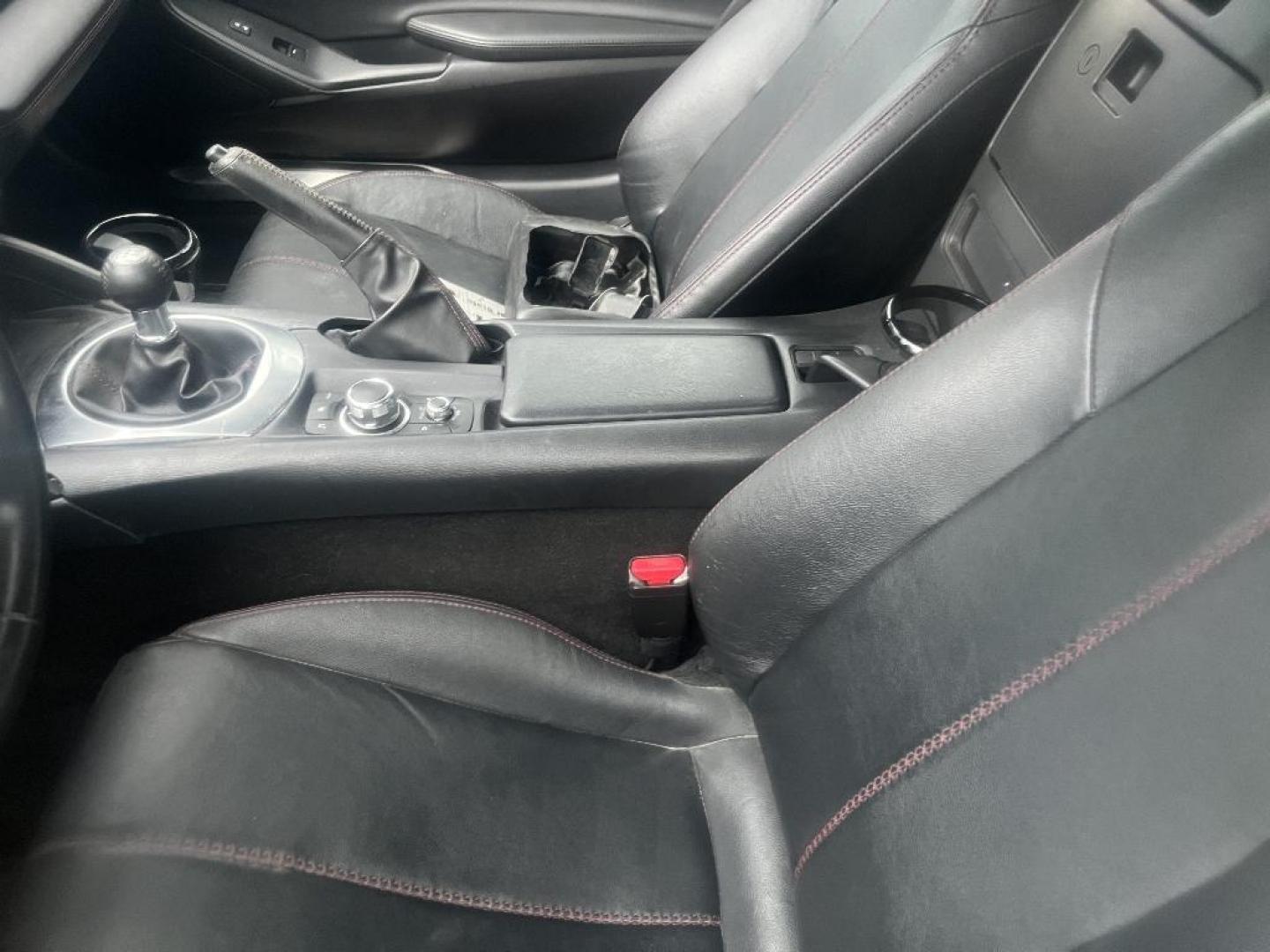 2016 BLACK MAZDA MX-5 MIATA Grand Touring 6AT (JM1NDAD76G0) with an 2.0L L4 DOHC 16V engine, AUTOMATIC transmission, located at 2303 West Mt. Houston, Houston, 77038, (281) 507-3956, 29.771597, -95.339569 - Photo#5