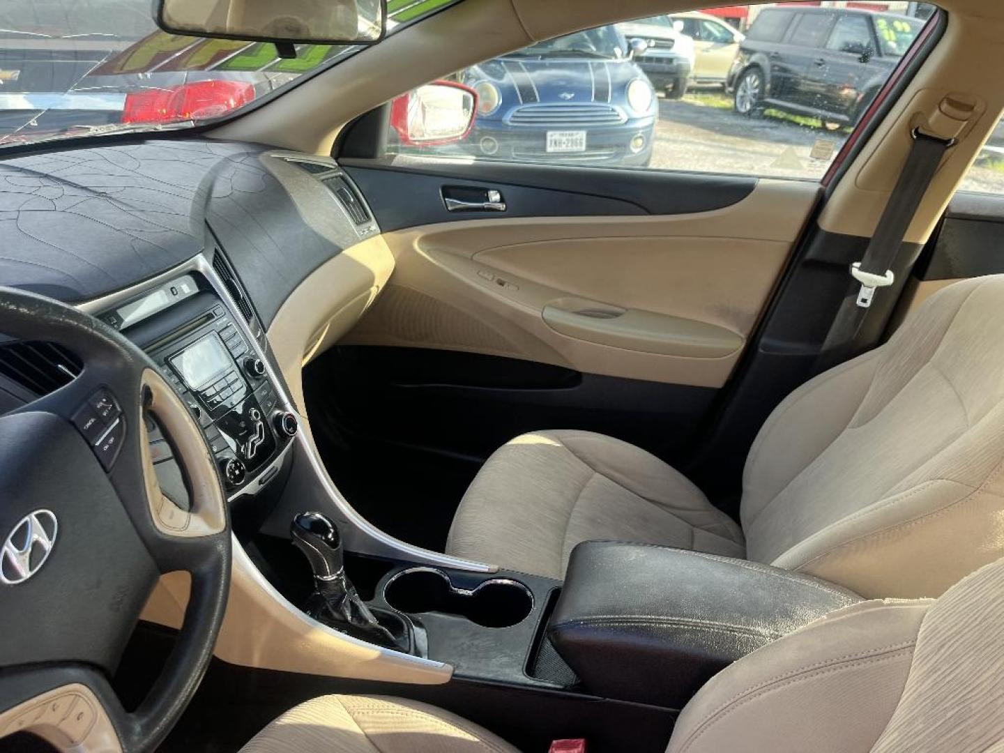 2011 RED HYUNDAI SONATA GLS Auto (5NPEB4AC7BH) with an 2.4L L4 DOHC 16V engine, AUTOMATIC transmission, located at 2303 West Mt. Houston, Houston, 77038, (281) 507-3956, 29.771597, -95.339569 - Photo#2