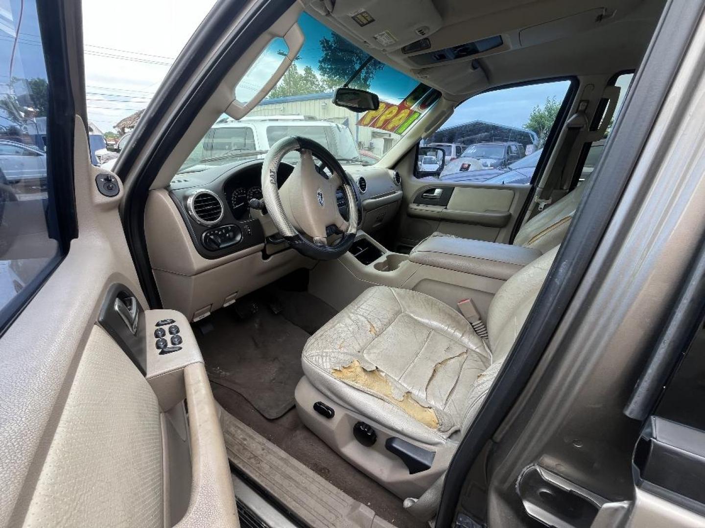 2003 BROWN FORD EXPEDITION XLT Value 4.6L 2WD (1FMRU15W43L) with an 4.6L V8 SOHC 16V engine, AUTOMATIC transmission, located at 2303 West Mt. Houston, Houston, 77038, (281) 507-3956, 29.771597, -95.339569 - Photo#2