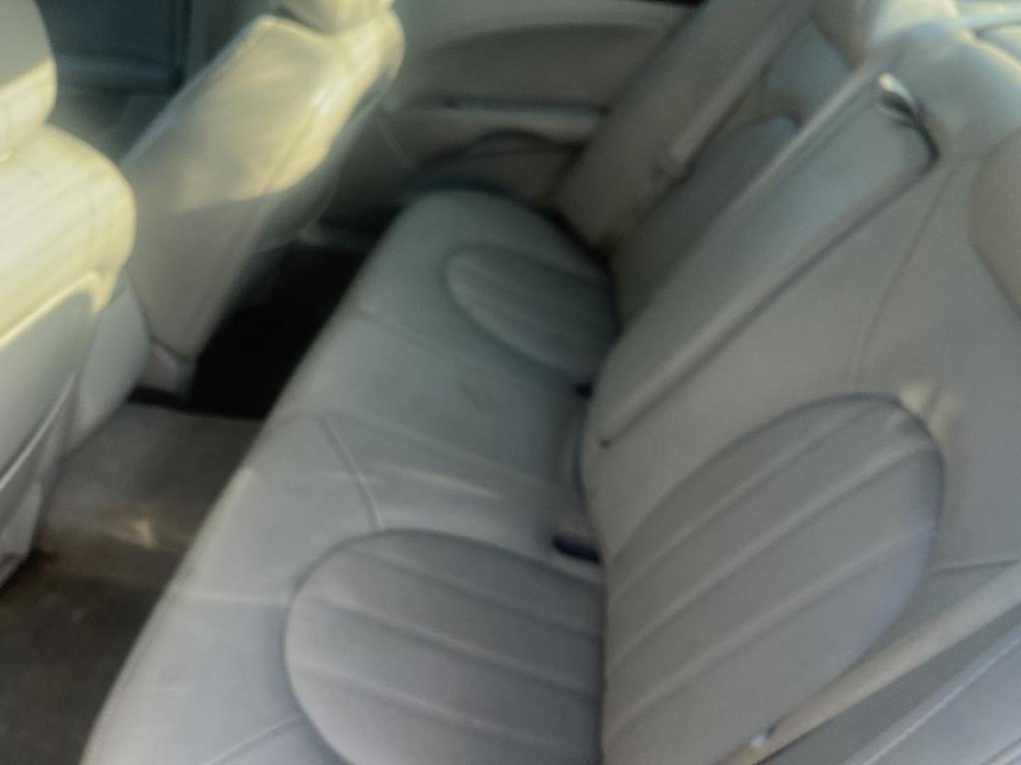 2007 BROWN BUICK LUCERNE CXL V6 (1G4HD572X7U) with an 3.8L V6 OHV 12V engine, AUTOMATIC transmission, located at 2303 West Mt. Houston, Houston, 77038, (281) 507-3956, 29.771597, -95.339569 - Photo#3