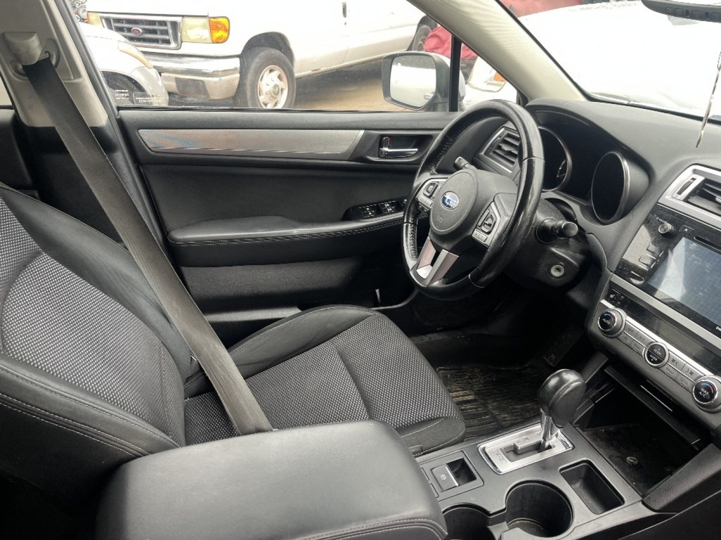 2016 GRAY SUBARU OUTBACK 2.5i Premium (4S4BSBFC5G3) with an 2.5L H4 DOHC 16V engine, AUTOMATIC transmission, located at 2303 West Mt. Houston, Houston, 77038, (281) 507-3956, 29.771597, -95.339569- Photo#6