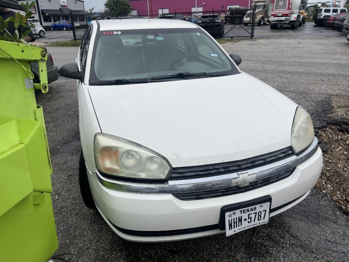 2004 WHITE /TAN CHEVROLET MALIBU LS (1G1ZT52864F) with an 3.5L V6 OHV 12V engine, AUTOMATIC transmission, located at 2303 West Mt. Houston, Houston, 77038, (281) 507-3956, 29.771597, -95.339569- Photo#1