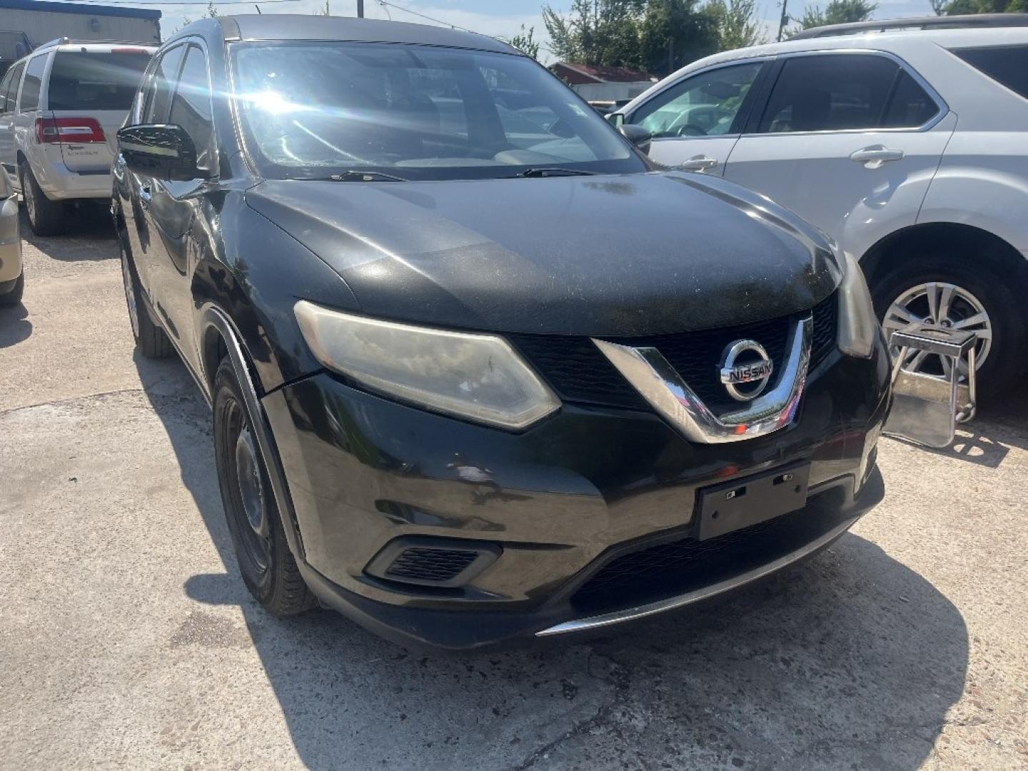 2015 BLACK NISSAN ROGUE S 2WD (KNMAT2MT8FP) with an 2.5L L4 DOHC 16V engine, AUTOMATIC transmission, located at 2303 West Mt. Houston, Houston, 77038, (281) 507-3956, 29.771597, -95.339569- Photo#0