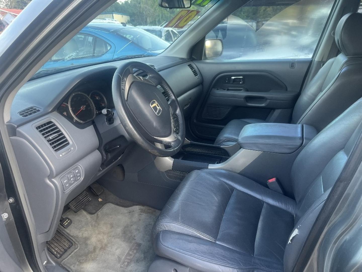 2007 GRAY /GRAY HONDA PILOT EX-L 2WD w/ Navigation (5FNYF28767B) with an 3.5L V6 SOHC 24V engine, AUTOMATIC transmission, located at 2303 West Mt. Houston, Houston, 77038, (281) 507-3956, 29.771597, -95.339569- Photo#1