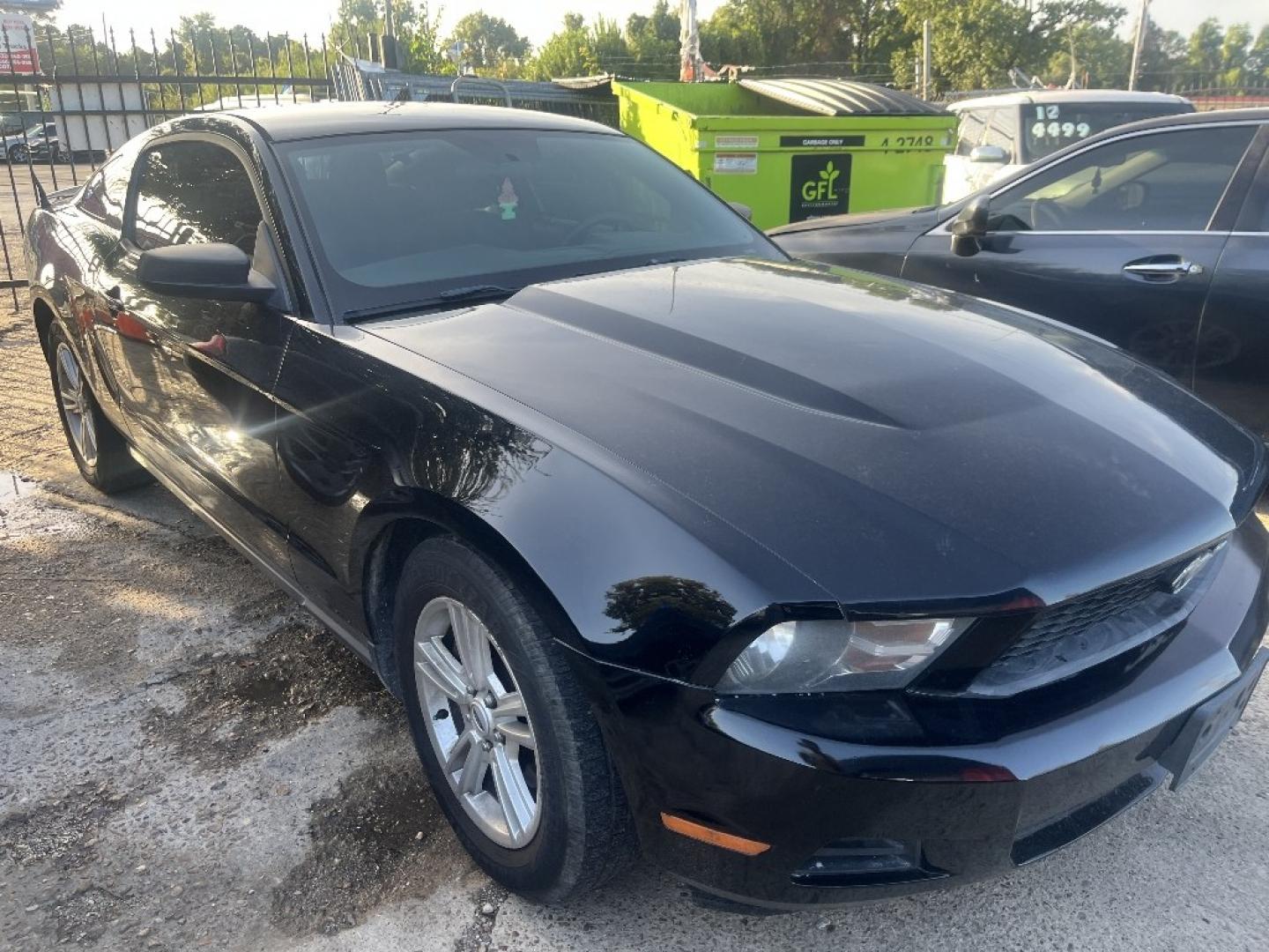 2012 BLACK /BLACK FORD MUSTANG V6 Coupe (1ZVBP8AM4C5) with an 3.7L V6 DOHC 24V engine, AUTOMATIC transmission, located at 2303 West Mt. Houston, Houston, 77038, (281) 507-3956, 29.771597, -95.339569- Photo#1
