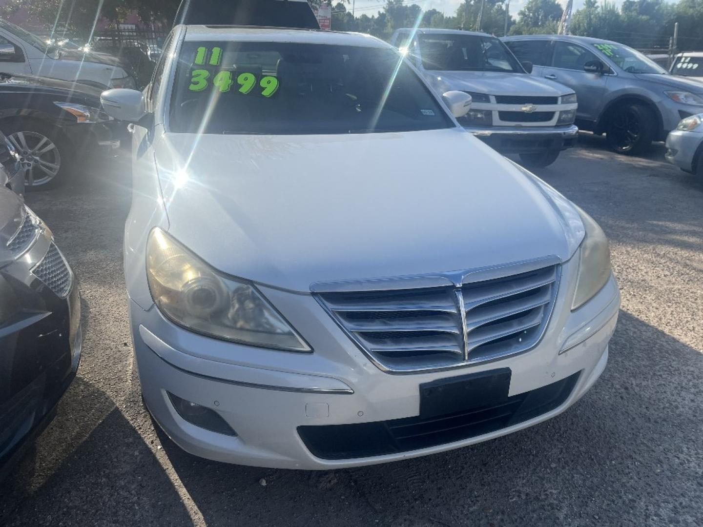 2011 WHITE HYUNDAI GENESIS 4.6L (KMHGC4DF1BU) with an 4.6L V8 DOHC 32V engine, AUTOMATIC transmission, located at 2303 West Mt. Houston, Houston, 77038, (281) 507-3956, 29.771597, -95.339569- Photo#0