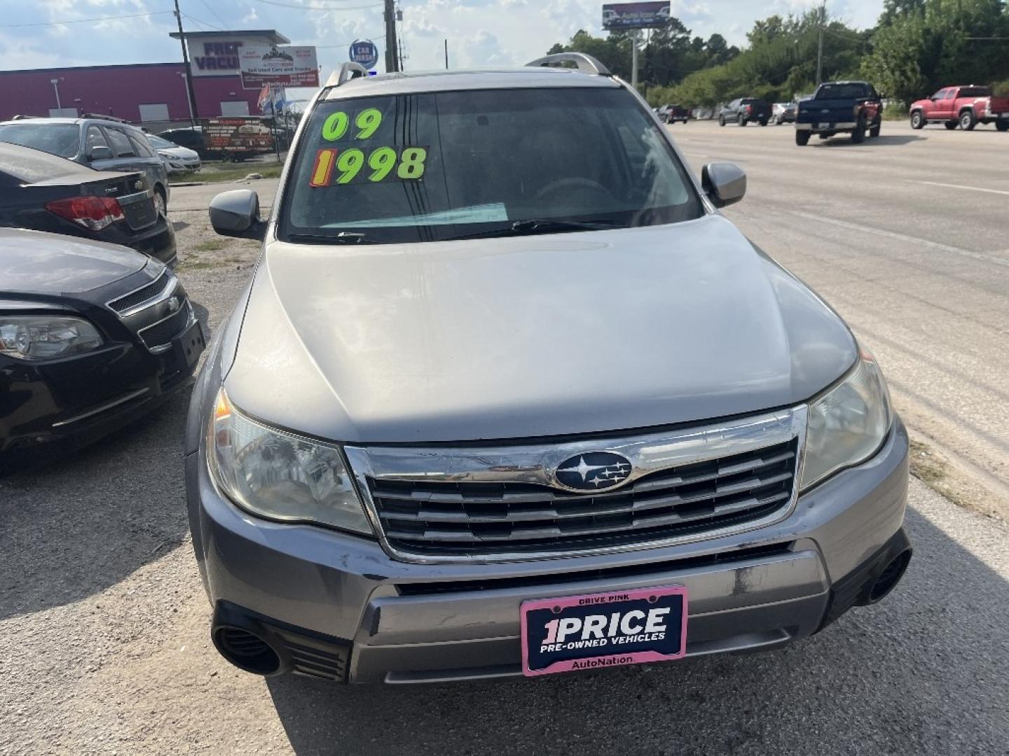 2009 GRAY /GRAY SUBARU FORESTER 2.5X Premium (JF2SH636X9H) with an 2.5L H4 SOHC 16V engine, AUTOMATIC transmission, located at 2303 West Mt. Houston, Houston, 77038, (281) 507-3956, 29.771597, -95.339569- Photo#0