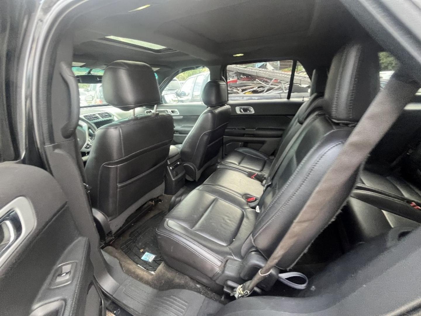 2013 BLACK /BLACK FORD EXPLORER XLT 4WD (1FM5K8D8XDG) with an 3.5L V6 DOHC 24V engine, AUTOMATIC transmission, located at 2303 West Mt. Houston, Houston, 77038, (281) 507-3956, 29.771597, -95.339569- Photo#2
