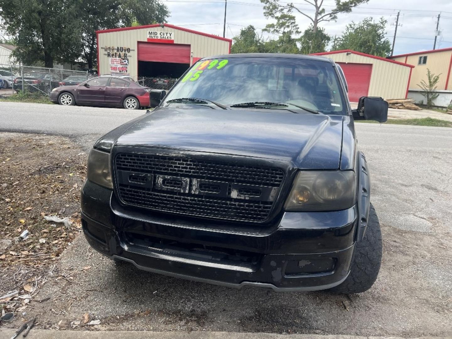 2005 BLACK FORD F-150 Lariat SuperCrew 2WD (1FTPW12535K) with an 5.4L V6 SOHC 16V engine, AUTOMATIC transmission, located at 2303 West Mt. Houston, Houston, 77038, (281) 507-3956, 29.771597, -95.339569- Photo#5