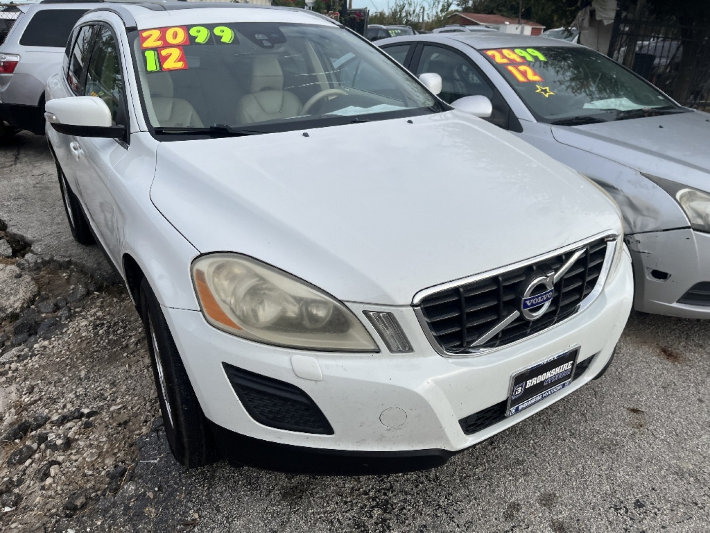 2012 WHITE /BROWN VOLVO XC60 3.2 (YV4952DLXC2) with an 3.0L L6 DOHC 24V TURBO engine, AUTOMATIC transmission, located at 2303 West Mt. Houston, Houston, 77038, (281) 507-3956, 29.771597, -95.339569- Photo#0