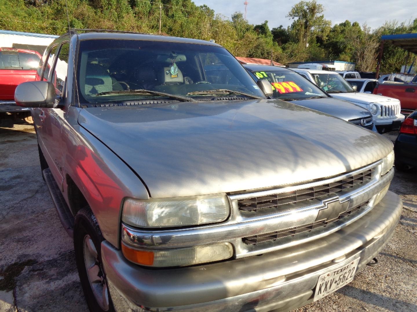 2001 TAN CHEVROLET TAHOE 2WD (1GNEC13TX1R) with an 5.3L V8 OHV 16V engine, AUTOMATIC transmission, located at 2303 West Mt. Houston, Houston, 77038, (281) 507-3956, 29.771597, -95.339569- Photo#1