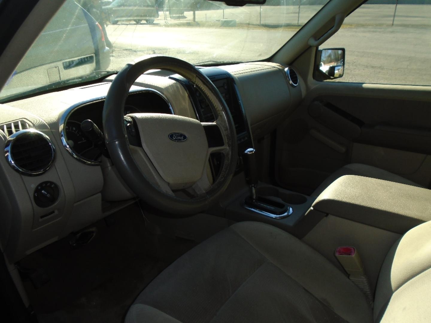 2007 BLACK FORD EXPLORER XLT 4.6L 4WD (1FMEU73857U) with an 4.6L V8 SOHC 16V engine, AUTOMATIC transmission, located at 2303 West Mt. Houston, Houston, 77038, (281) 507-3956, 29.771597, -95.339569- Photo#3