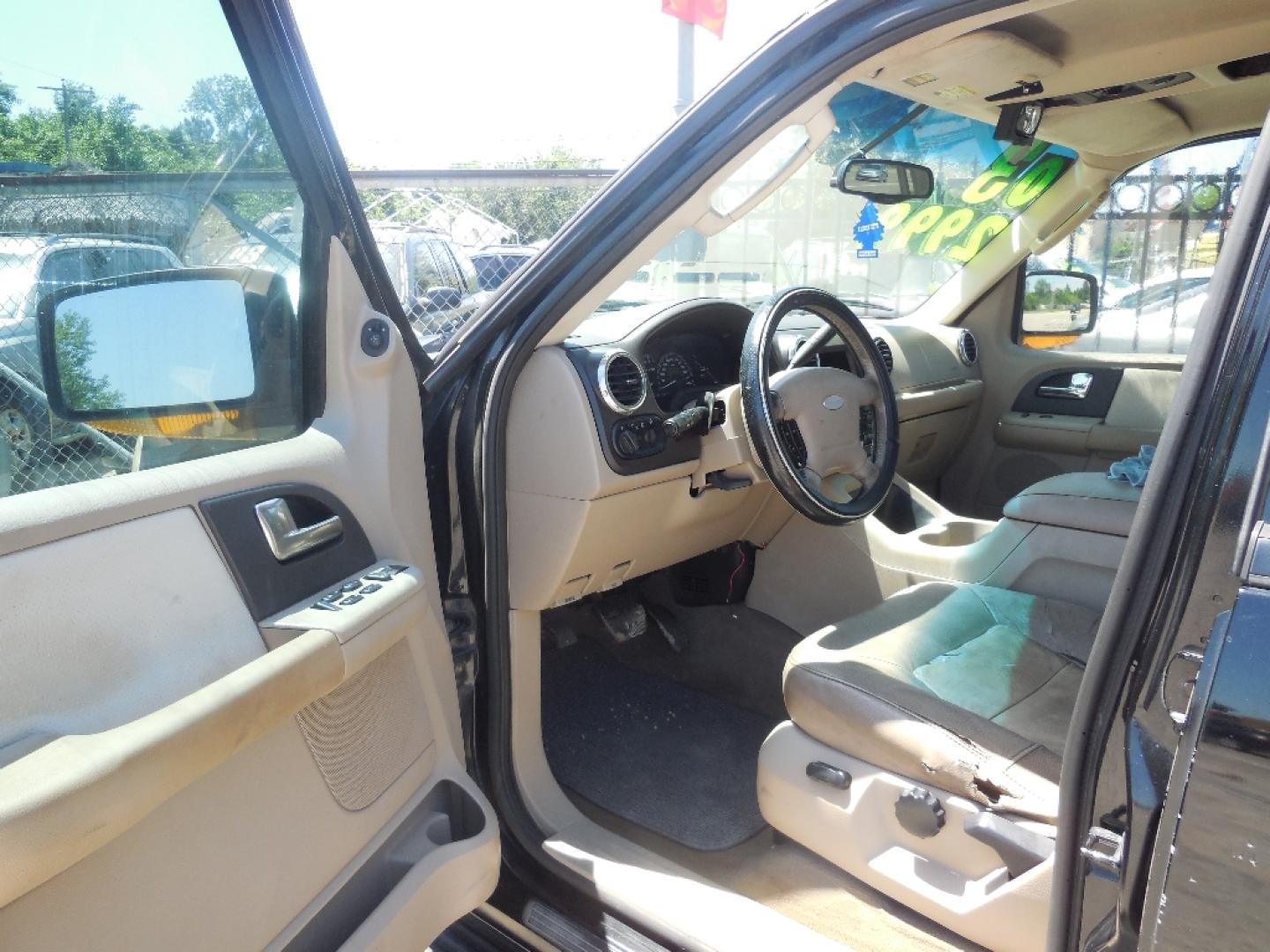 2003 BLACK FORD EXPEDITION Eddie Bauer 5.4L 2WD (1FMRU17L73L) with an 5.4L V8 SOHC 16V engine, AUTOMATIC transmission, located at 2303 West Mt. Houston, Houston, 77038, (281) 507-3956, 29.771597, -95.339569- Photo#3