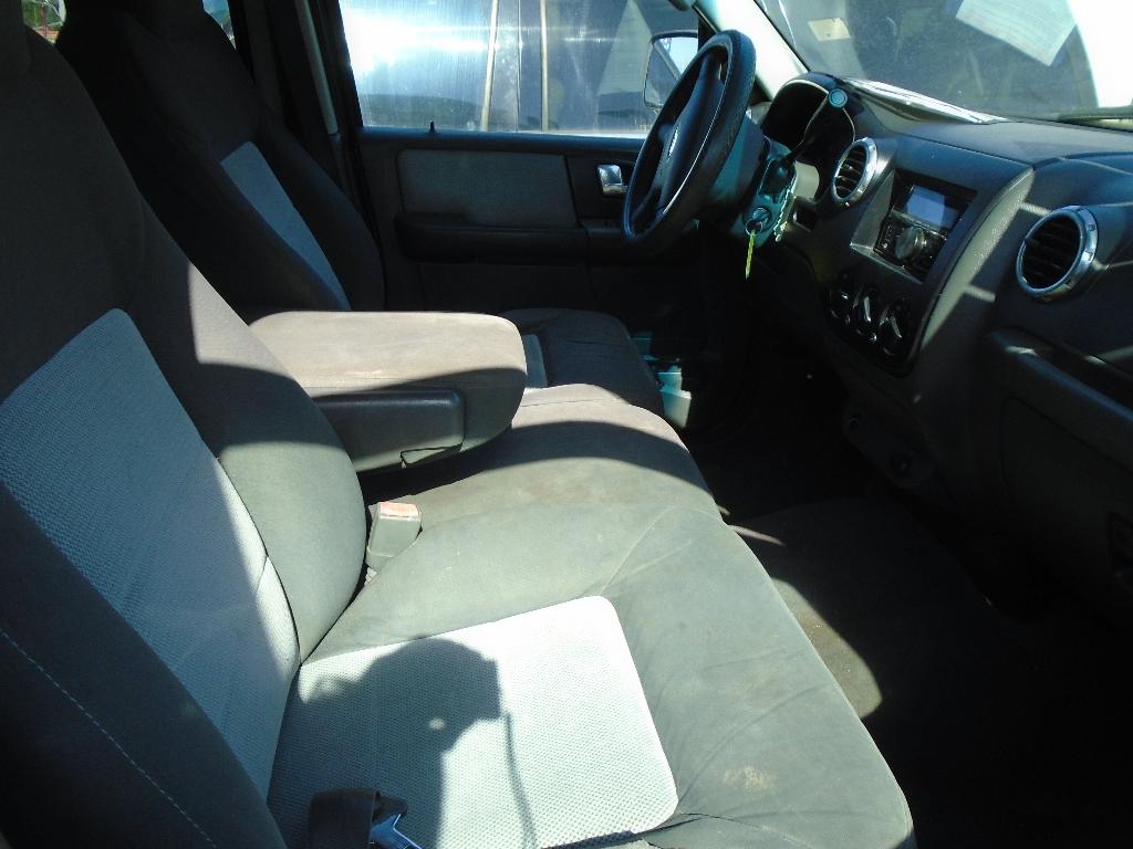 photo of 2003 FORD EXPEDITION SUV 4-DR