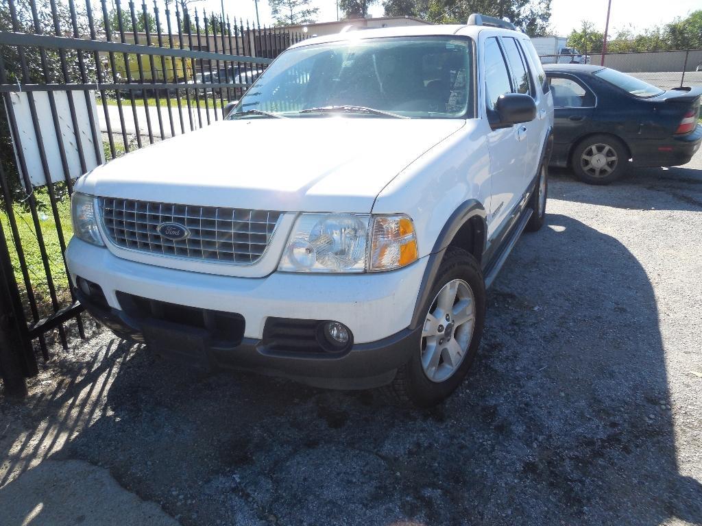 photo of 2005 FORD EXPLORER SUV 4-DR