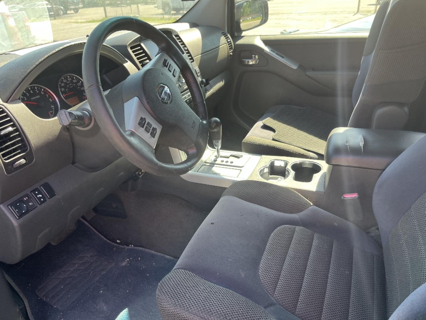2008 BLACK NISSAN PATHFINDER SE 2WD (5N1AR18UX8C) with an 4.0L V6 DOHC 24V engine, AUTOMATIC transmission, located at 2303 West Mt. Houston, Houston, 77038, (281) 507-3956, 29.771597, -95.339569- Photo#1